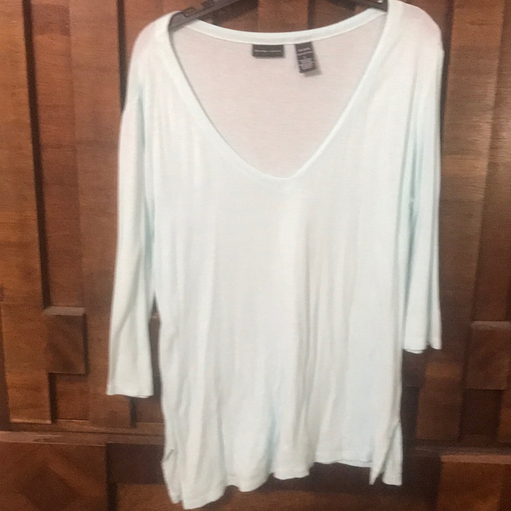 Mint green 3/4 sleeve large top